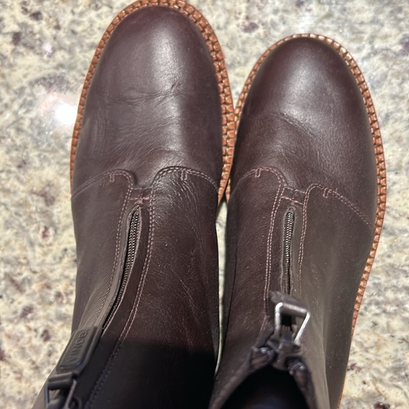 Vince Cabria Water Resistant Leather Zip Front Boot - Picture 5 of 7